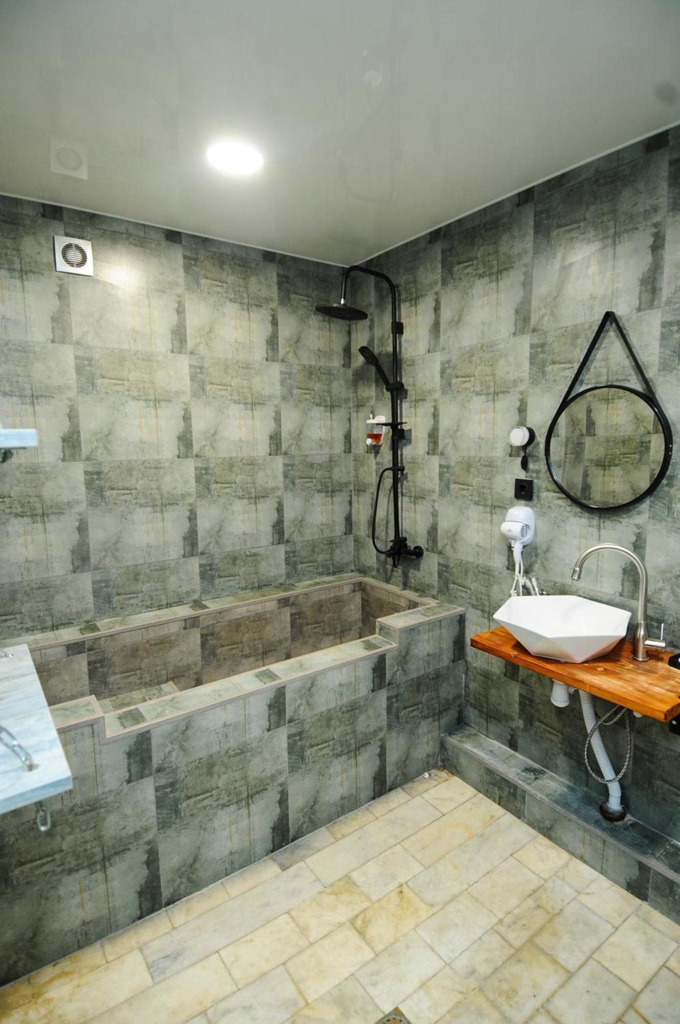 Art Hotel Home ティビリシ エクステリア 写真